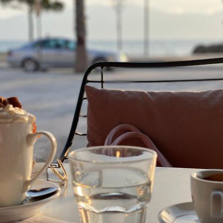 Queen Isabella Premium Hotell Vlorë Exteriör bild