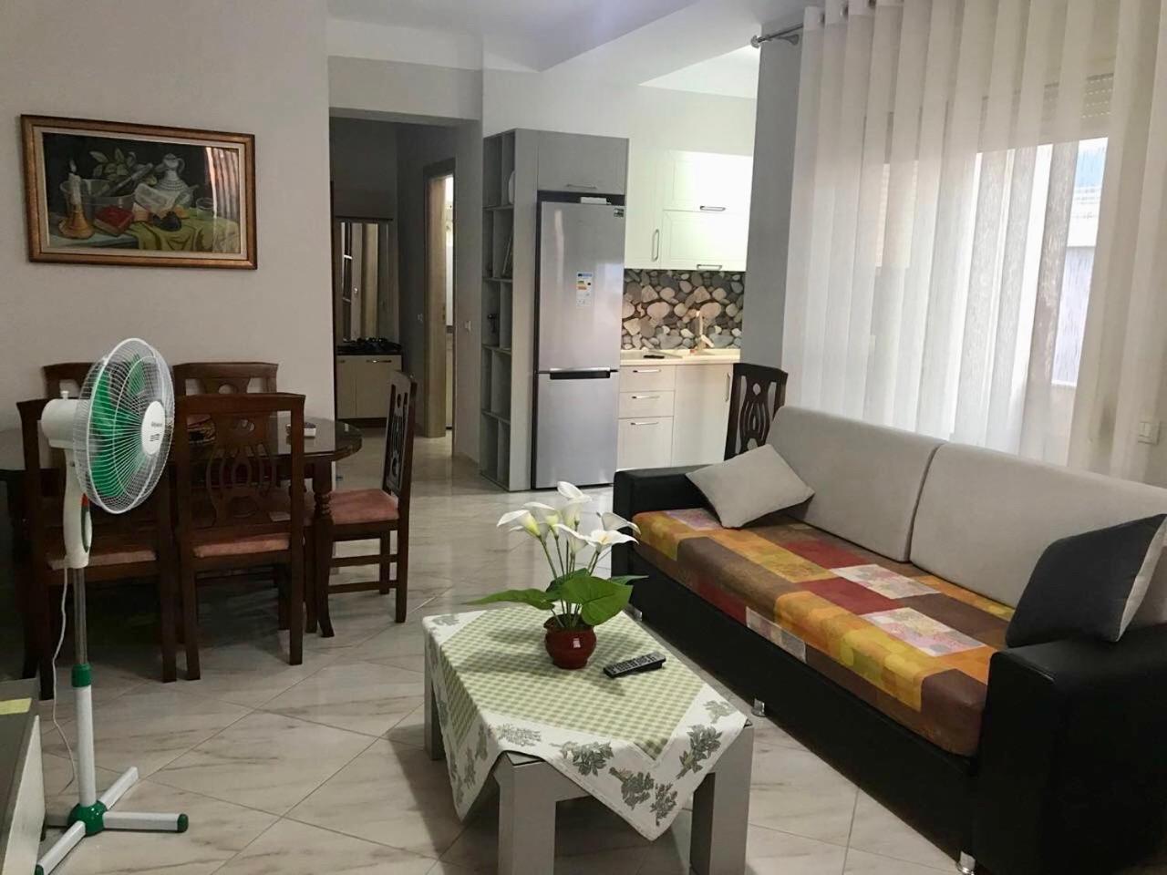 Queen Isabella Premium Hotell Vlorë Rum bild